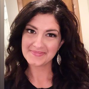 Meet your Posher, Virginia